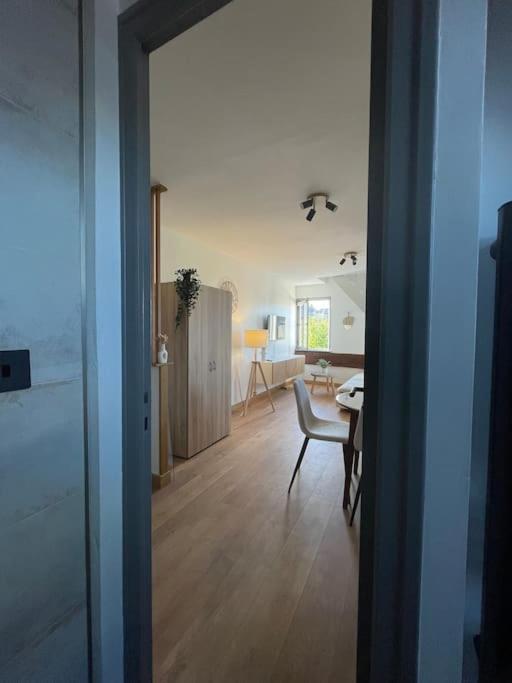 Appartement Duplex Bord De L'Eure - Parking Inclus - Jolie Vue Sur La Cathedrale à Chartres Extérieur photo